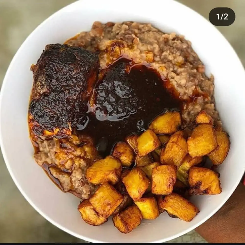 Ewa Agoyin + Plantain + Eja Kika & Pomo